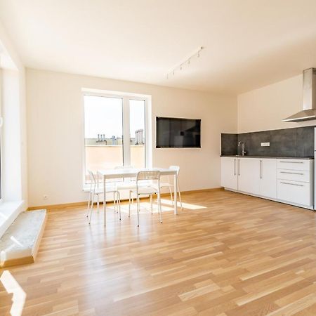 Penthouse # 81 With Panoramic City View In Elite Rezidence With Free Parking Πράγα Εξωτερικό φωτογραφία