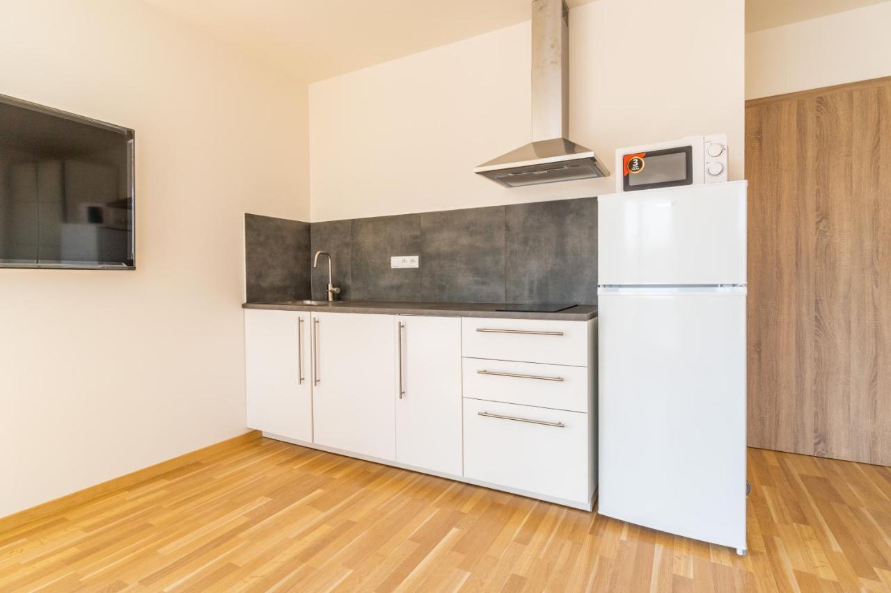 Penthouse # 81 With Panoramic City View In Elite Rezidence With Free Parking Πράγα Εξωτερικό φωτογραφία