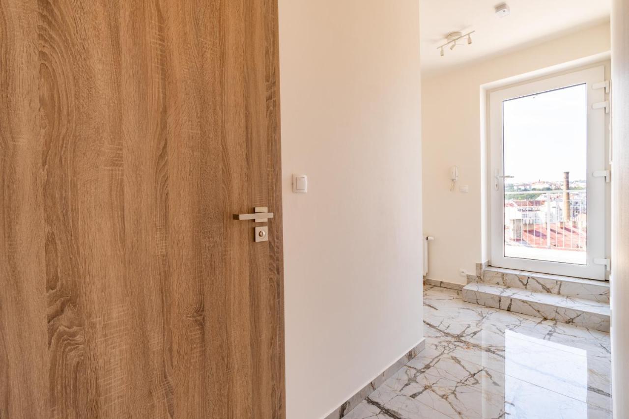 Penthouse # 81 With Panoramic City View In Elite Rezidence With Free Parking Πράγα Εξωτερικό φωτογραφία