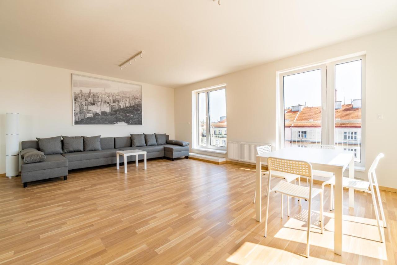 Penthouse # 81 With Panoramic City View In Elite Rezidence With Free Parking Πράγα Εξωτερικό φωτογραφία