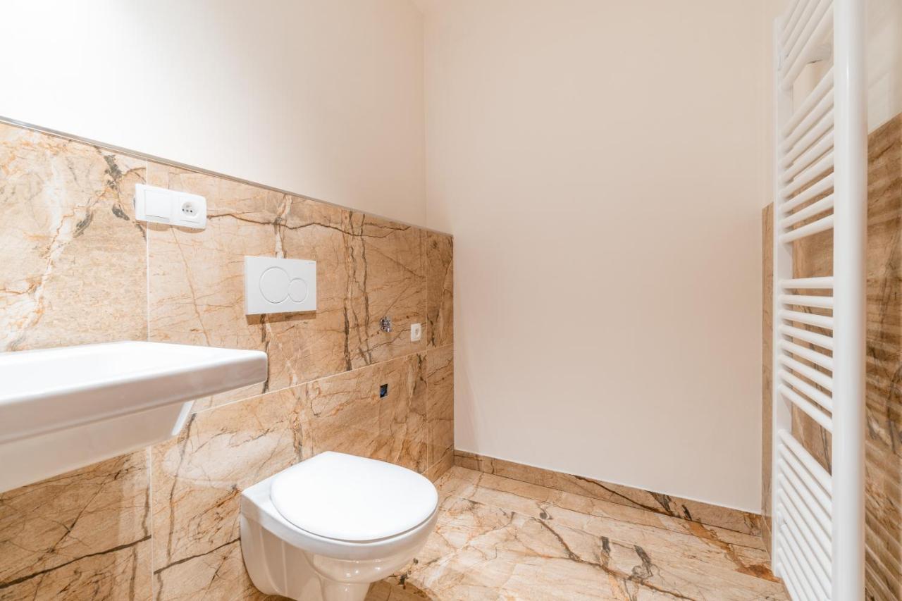 Penthouse # 81 With Panoramic City View In Elite Rezidence With Free Parking Πράγα Εξωτερικό φωτογραφία